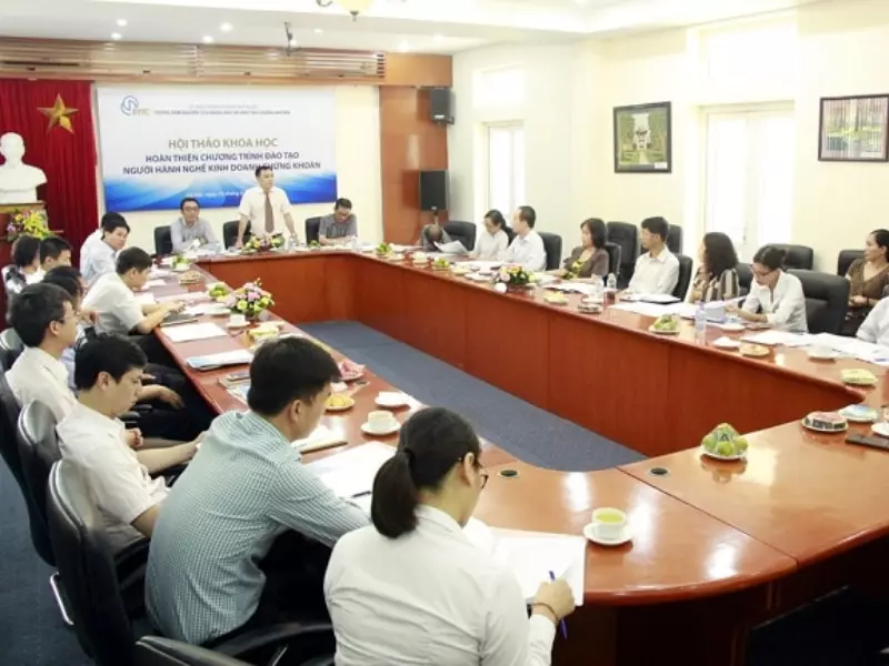 Đội ngũ các chuyên gia đào tạo chuyên nghiệp SRTC đạt tiêu chí lớp học đầu tư chứng khoán ở đâu tốt tại Hồ Chí Minh