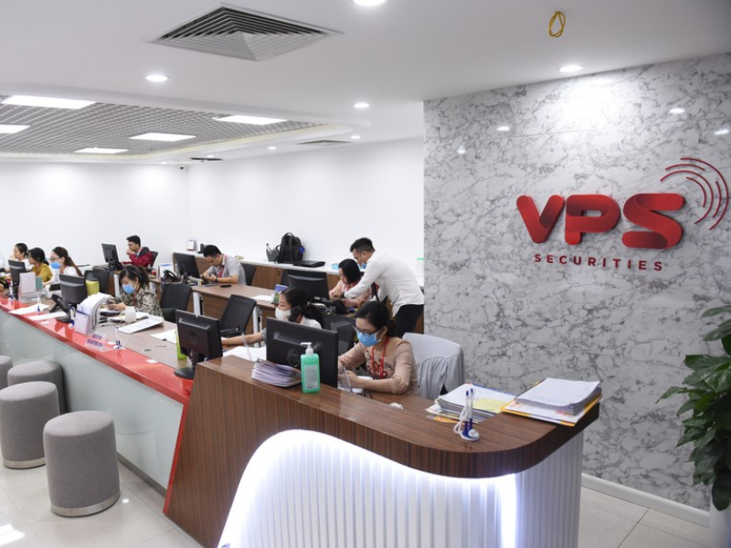 Khi đến trụ sở/chinh nhánh nhân viên VPS sẽ hướng dẫn cách xóa tài khoản chứng khoán VPS