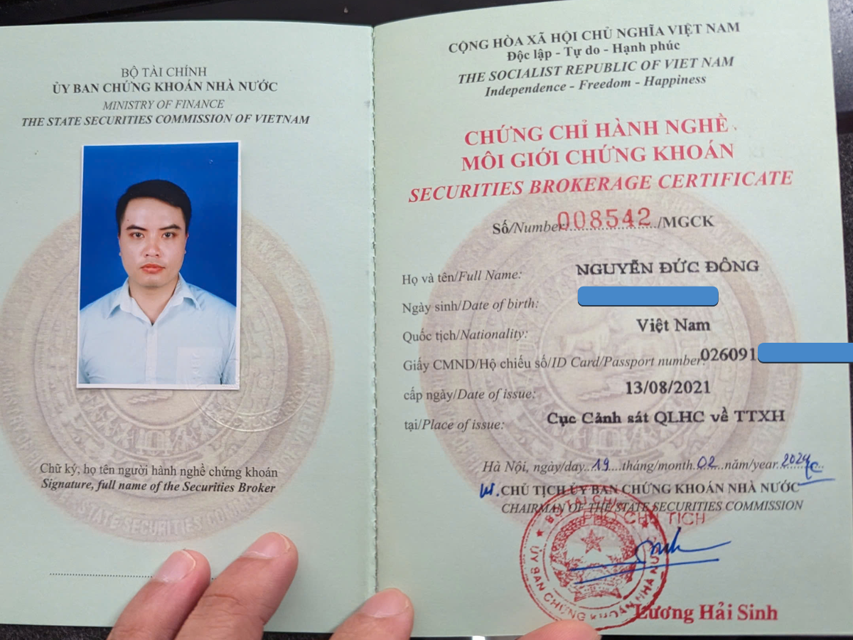 Chứng chỉ hành nghề môi giới chứng khoán của CEO Nguyễn Đức Đông của Nududo
